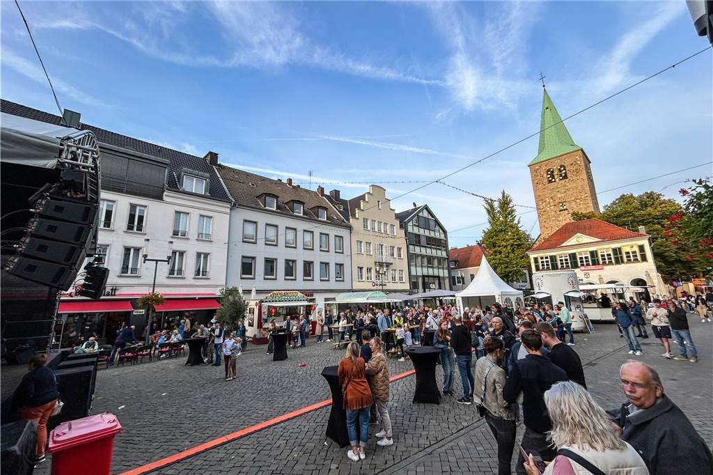 Eindrücke vom zweiten Tag des Dorstener Hebst- und Heimatfestes.