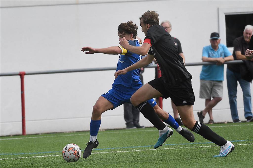 Am fünften Spieltag in Castrop-Rauxel gab es spannende Spiele im Jugend- und Seniorenfußball. Fotograf Volker Engel war vor Ort.
