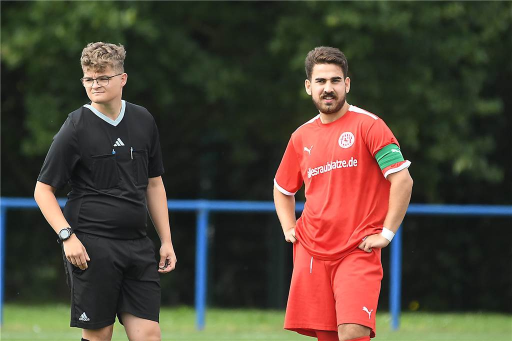 Am fünften Spieltag in Castrop-Rauxel gab es spannende Spiele im Jugend- und Seniorenfußball. Fotograf Volker Engel war vor Ort.
