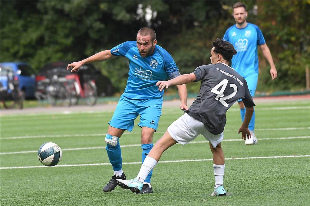 Am fünften Spieltag in Castrop-Rauxel gab es spannende Spiele im Jugend- und Seniorenfußball. Fotograf Volker Engel war vor Ort.