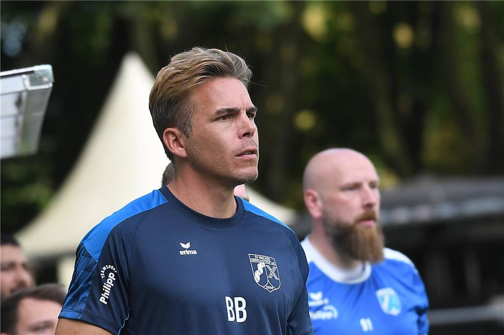 Am fünften Spieltag in Castrop-Rauxel gab es spannende Spiele im Jugend- und Seniorenfußball. Fotograf Volker Engel war vor Ort.