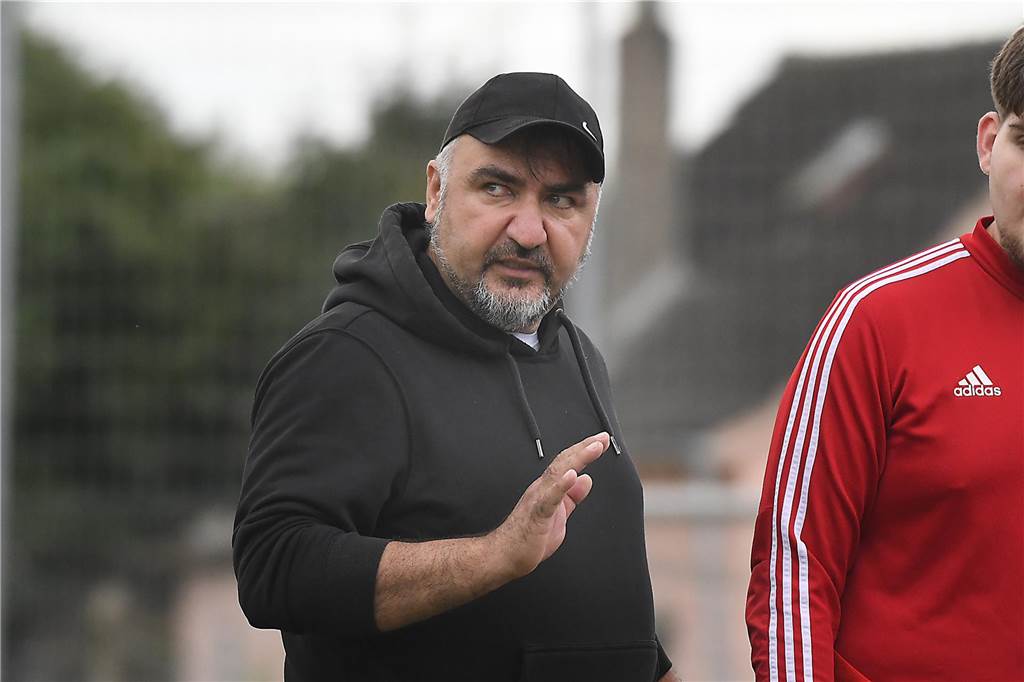 Am fünften Spieltag in Castrop-Rauxel gab es spannende Spiele im Jugend- und Seniorenfußball. Fotograf Volker Engel war vor Ort.