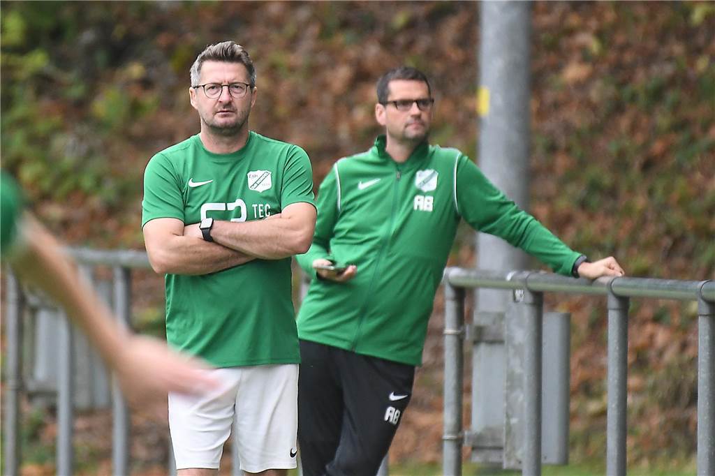 Am fünften Spieltag in Castrop-Rauxel gab es spannende Spiele im Jugend- und Seniorenfußball. Fotograf Volker Engel war vor Ort.