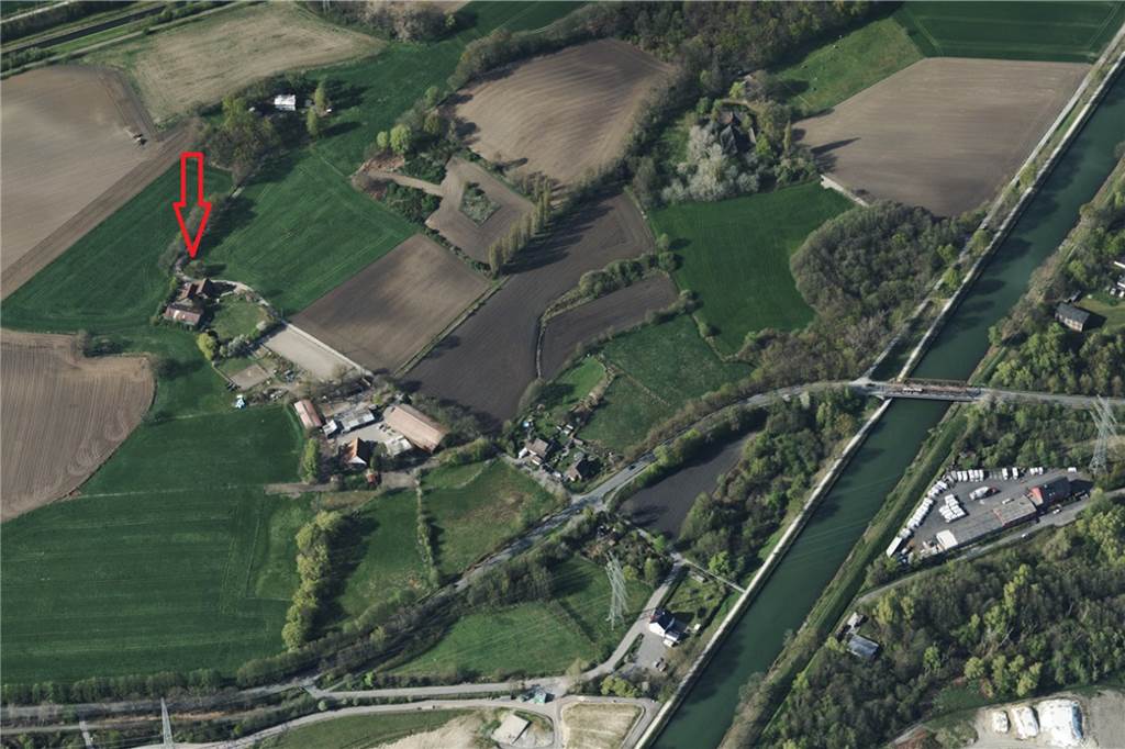 Schnäppchen oder Reinfall? Zwei Zwangsversteigerungen unter der Lupe Am Grenzweg zwischen Habinghorst und Pöppinghausen wird eine Immobilie versteigert. "Hausgrundstück mit Erholungsfläche" heißt es dazu im Versteigerungsportal kryptisch.