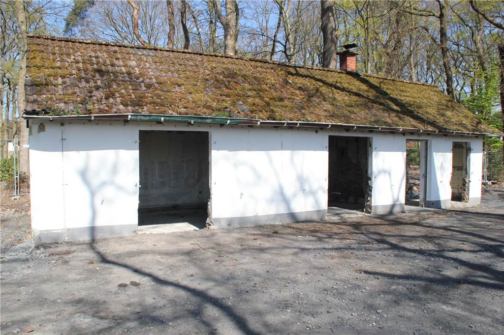 Freundeskreis Volkspark Brambauer hat noch einiges auf der Agenda Das Gebäude der ehemaligen Stadtgärtnerei im Volkspark Brambauer.