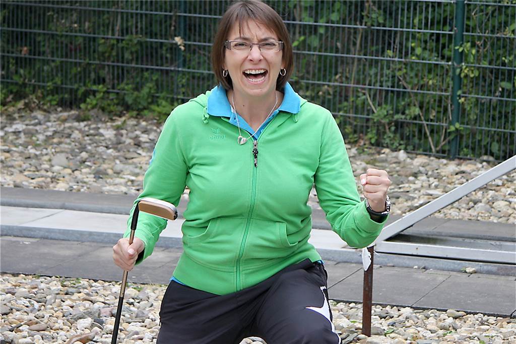 Stefanie Blendermann: „Den einen perfekten Schlag gibt es nicht“ Am liebsten möchte Stefanie Blendermann auch im Oktober so jubeln, wenn es bei der Weltmeisterschaft zur Sache geht.