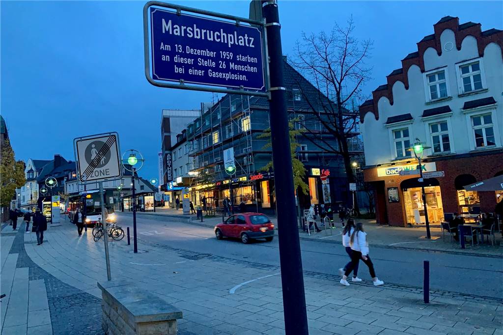 Sex für 20 Euro: Aplerbecker klagen über Zustände am Marsbruchplatz Am Marsbruchplatz treffen sich immer wieder Jugendliche.