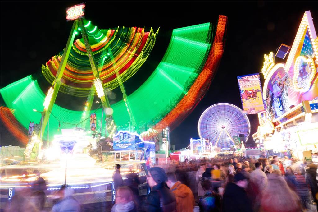 Am Montag (23. Oktober) gab es auf der Sim-Jü ein außergewöhnliches Feuerwerk zu sehen.