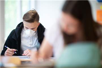 Am Montag startet in den Gesamtschulen in Nordkirchen und Olfen wieder der Wechselunterricht. Schüler aus Selm beispielsweise müssen allerdings weiter zu Hause im Distanzunterricht bleiben.