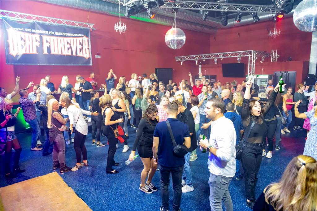 [Am Montagabend (2. Oktober) stand im Lüner Lükaz wieder die Ferrum-Party auf dem Programm. 