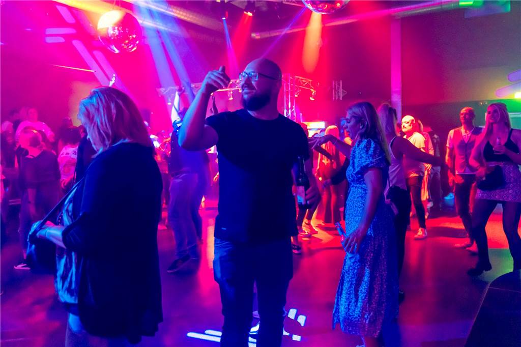 [Am Montagabend (2. Oktober) stand im Lüner Lükaz wieder die Ferrum-Party auf dem Programm. 