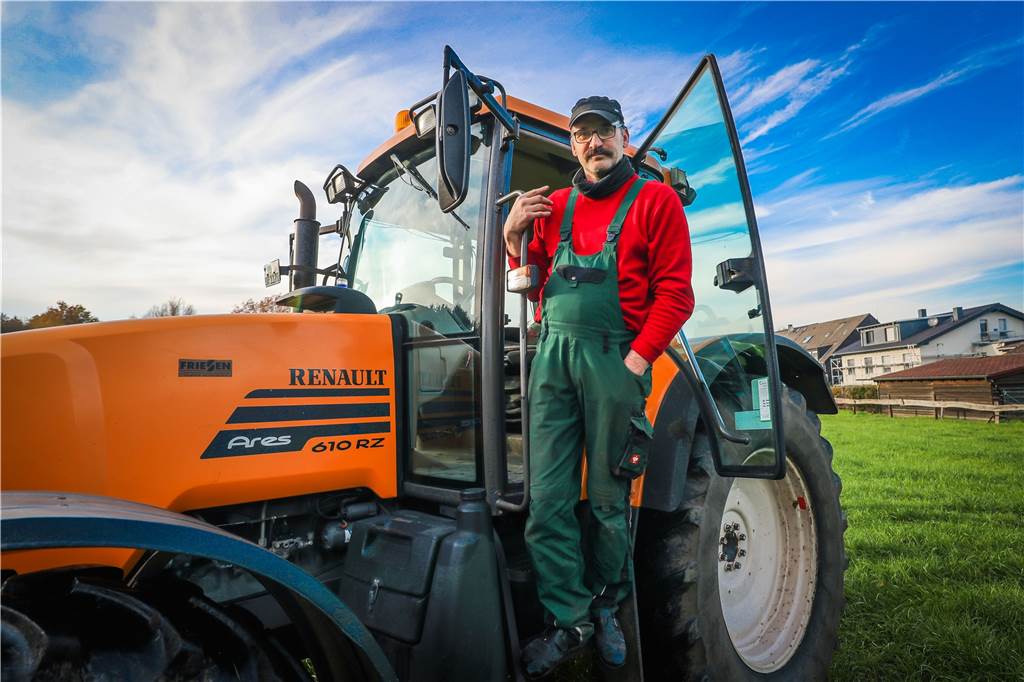 Am Montagmorgen (25.11.) geht‘s los: Zusammen mit 30 Dortmunder Landwirten nimmt Olaf Reckert aus Mengede an der Trecker-Demo teil.