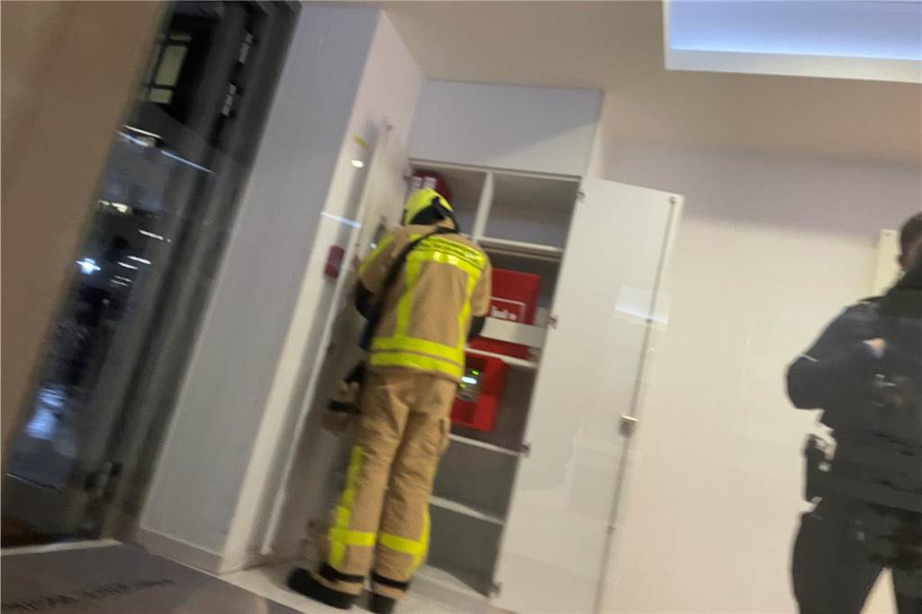 Alarm wegen Gasgeruchs: Feuerwehr kontrollierte im St. Rochus-Hospital