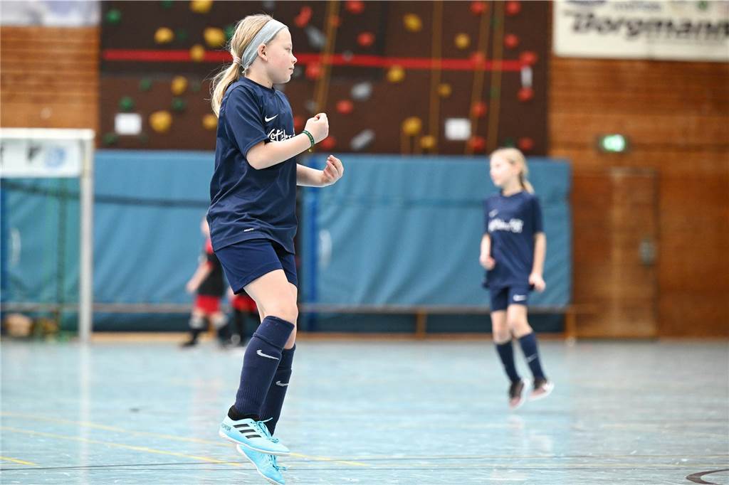Am Samstag (27. Januar) waren die F-Junioren dran: In der Dreifachhalle wurde die Hallenfußball-Stadtmeisterschaft wieder als Spielfest ausgetragen.