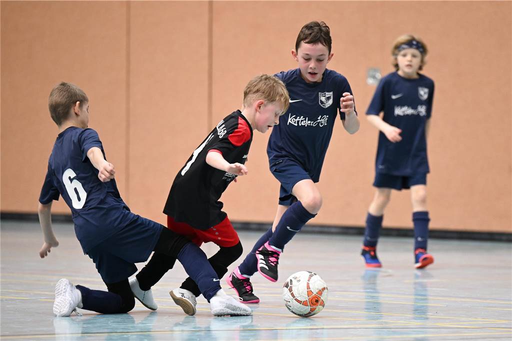 Am Samstag (27. Januar) waren die F-Junioren dran: In der Dreifachhalle wurde die Hallenfußball-Stadtmeisterschaft wieder als Spielfest ausgetragen.