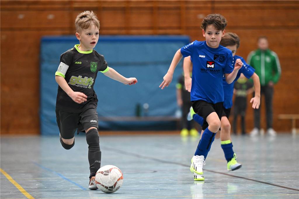 Am Samstag (27. Januar) waren die F-Junioren dran: In der Dreifachhalle wurde die Hallenfußball-Stadtmeisterschaft wieder als Spielfest ausgetragen.