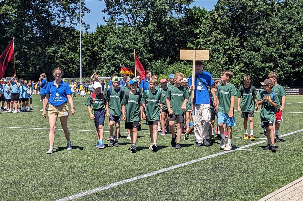 Am Samstag startete die 37. Sportplatzolympiade in Dorsten mit Festumzug und "Spiel ohne Grenzen"