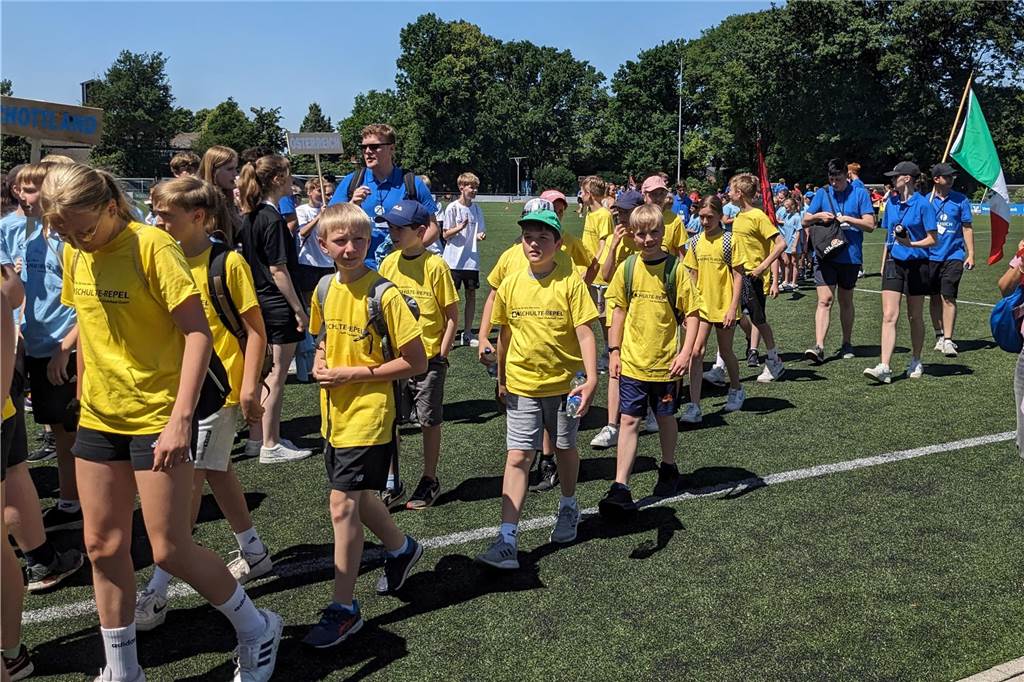 Am Samstag startete die 37. Sportplatzolympiade in Dorsten mit Festumzug und "Spiel ohne Grenzen"
