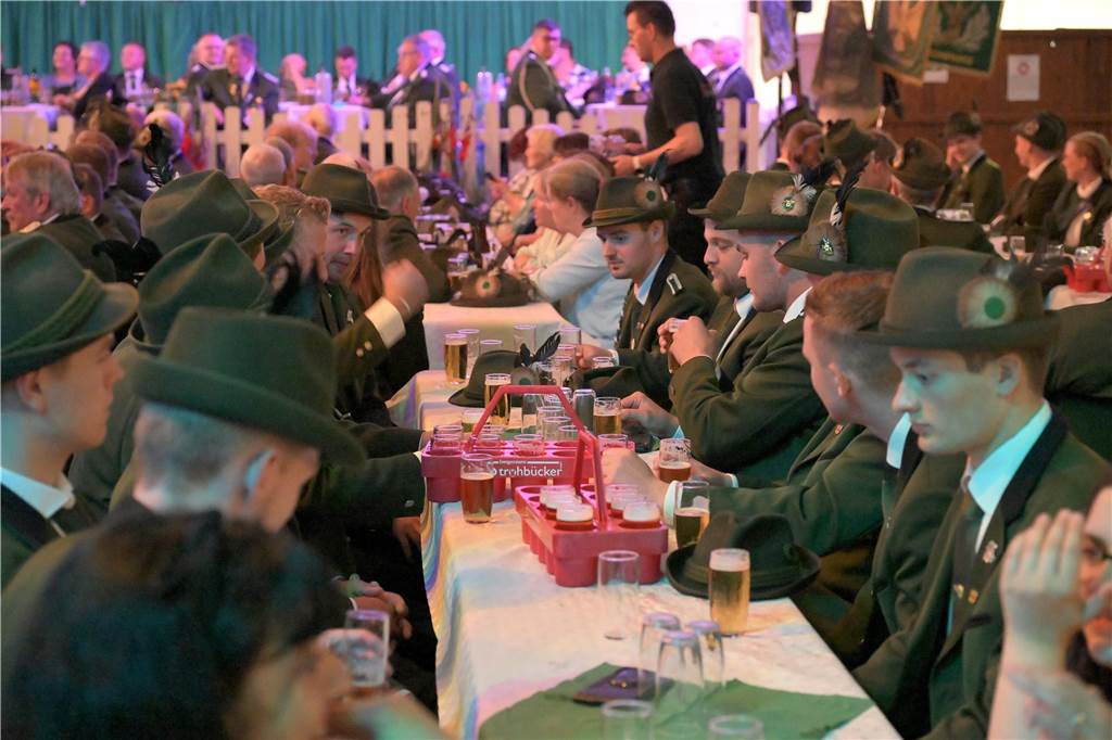 Am Samstagabend (31.8.) feierte die Bürgerschützengilde St. Stephanus Bork den Königsball.
