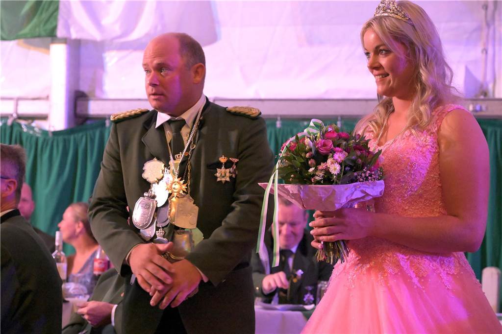 Am Samstagabend (31.8.) feierte die Bürgerschützengilde St. Stephanus Bork den Königsball.