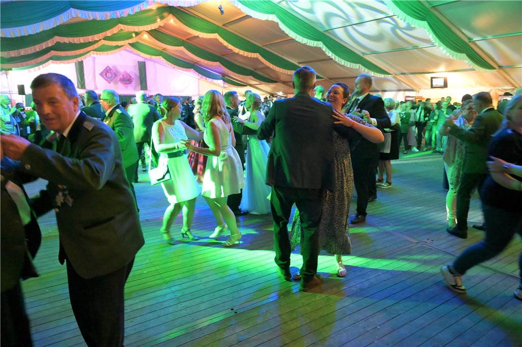 Am Samstagabend (31.8.) feierte die Bürgerschützengilde St. Stephanus Bork den Schützenfestball.