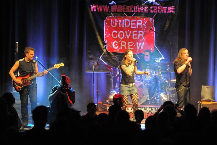 Am Samstagabend zum Abschluss des ersten Tages spielt die Undercover Crew.