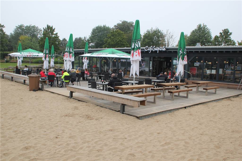 Café am Horstmarer See: Start ist gelungen, es gibt aber Luft nach oben Am Samstagmittag war das Cafe „Horstmarer See“ nur spärlich besucht. Anders als sonst üblich.