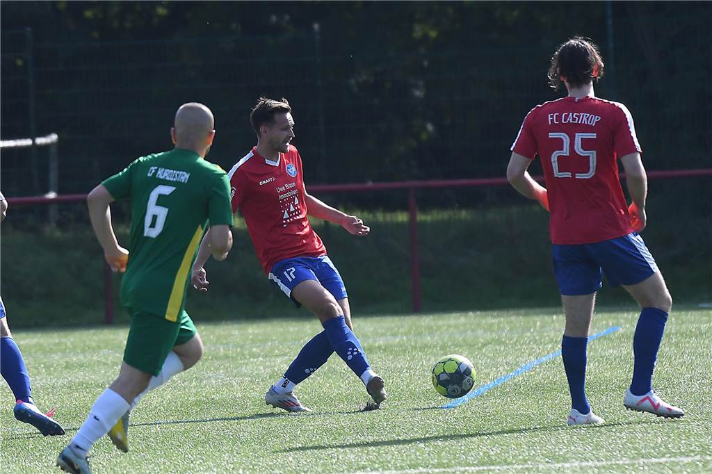 Am siebten Spieltag fotografierten Hermann Klingsieck und Volker Engel Spiele in Herne und Castrop-Rauxel.