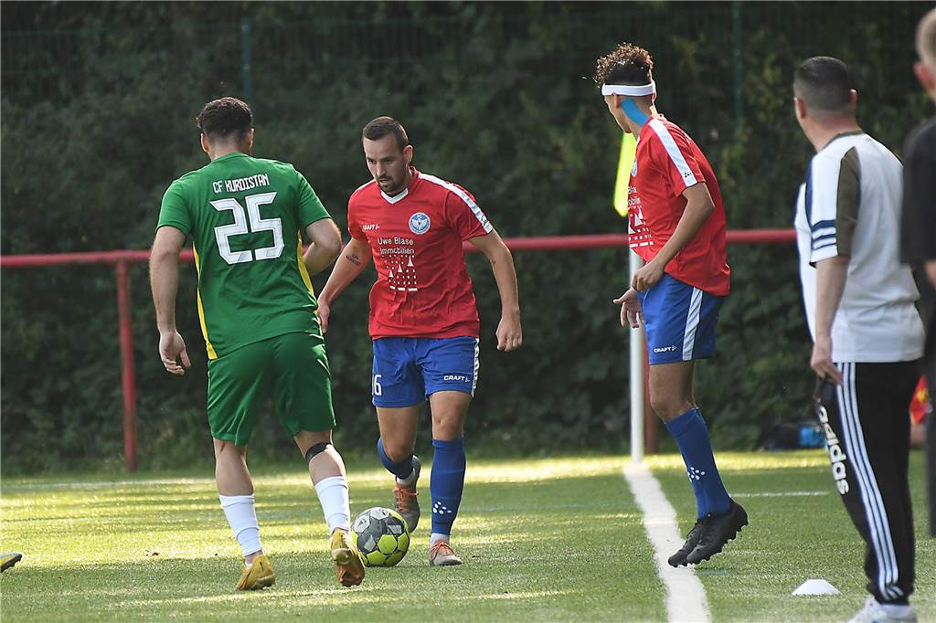 Am siebten Spieltag fotografierten Hermann Klingsieck und Volker Engel Spiele in Herne und Castrop-Rauxel.
