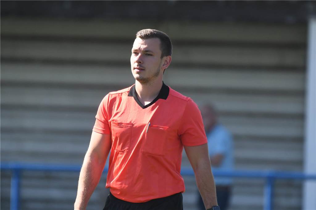 Am siebten Spieltag fotografierten Hermann Klingsieck und Volker Engel Spiele in Herne und Castrop-Rauxel.
