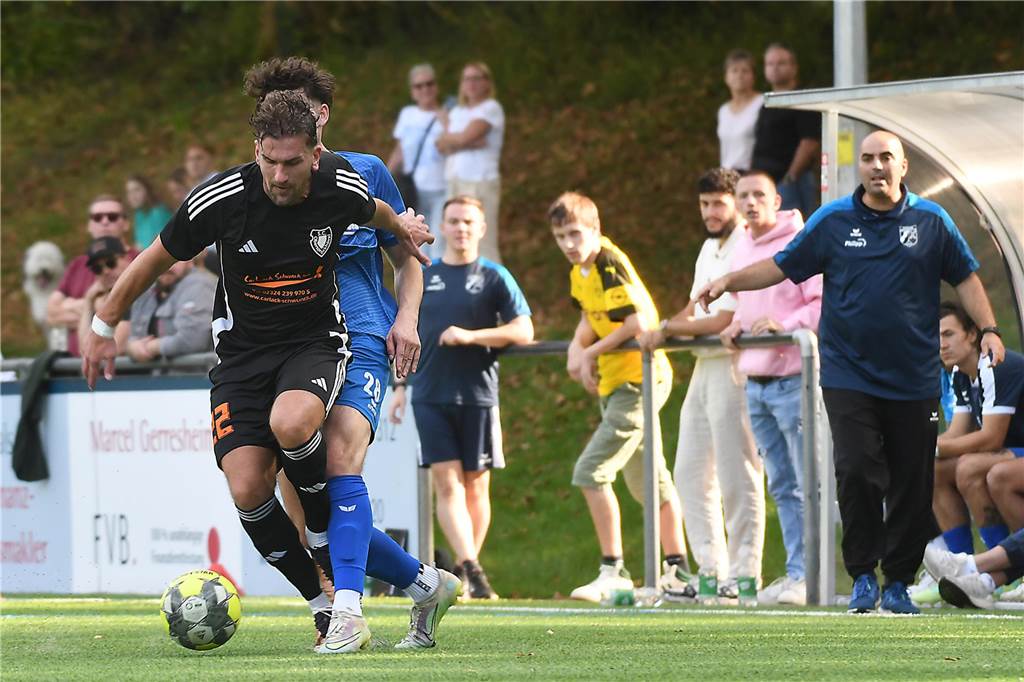 Am siebten Spieltag fotografierten Hermann Klingsieck und Volker Engel Spiele in Herne und Castrop-Rauxel.