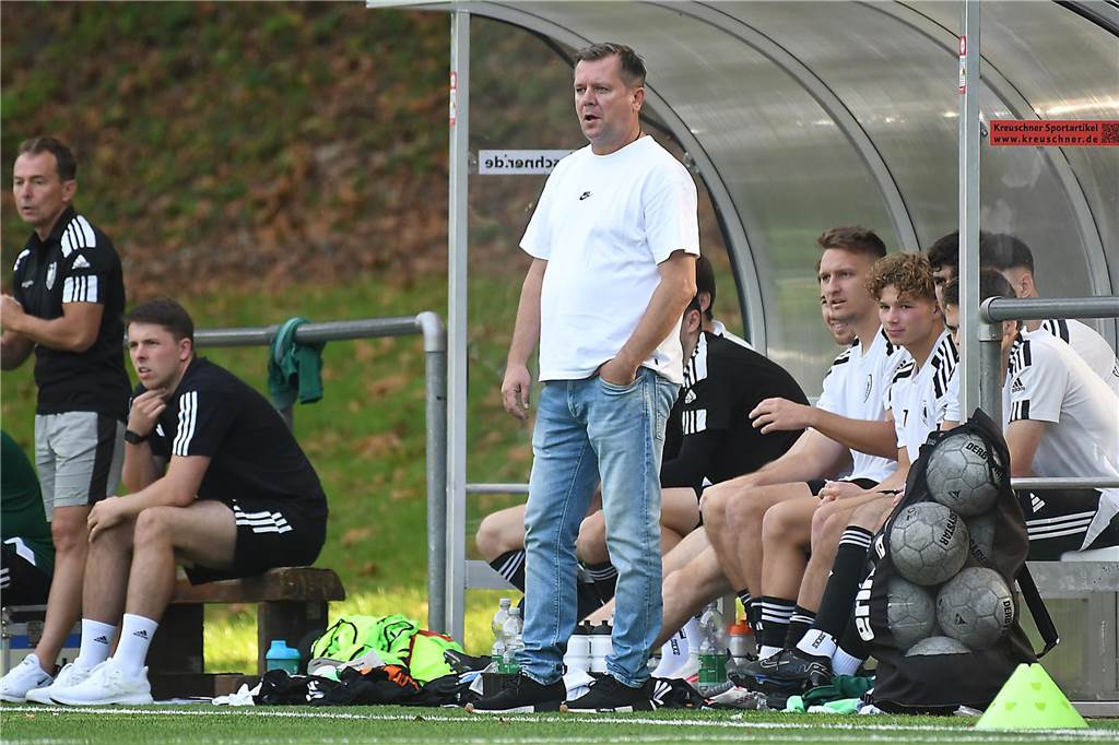 Am siebten Spieltag fotografierten Hermann Klingsieck und Volker Engel Spiele in Herne und Castrop-Rauxel.