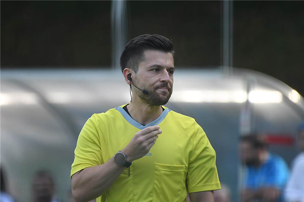 Am siebten Spieltag fotografierten Hermann Klingsieck und Volker Engel Spiele in Herne und Castrop-Rauxel.