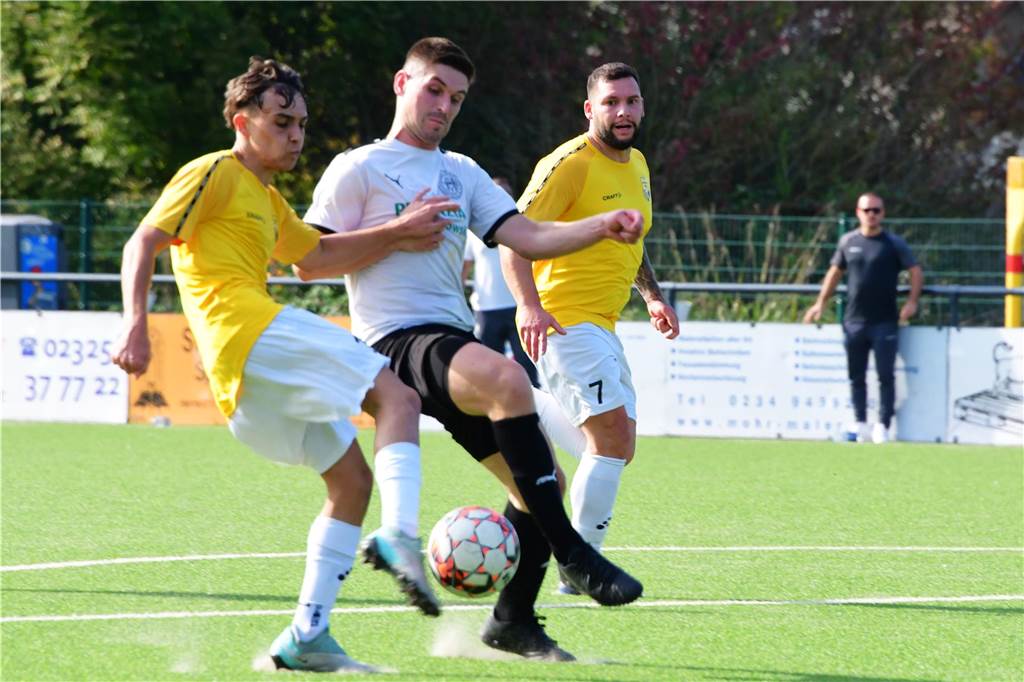 Am siebten Spieltag fotografierten Hermann Klingsieck und Volker Engel Spiele in Herne und Castrop-Rauxel.