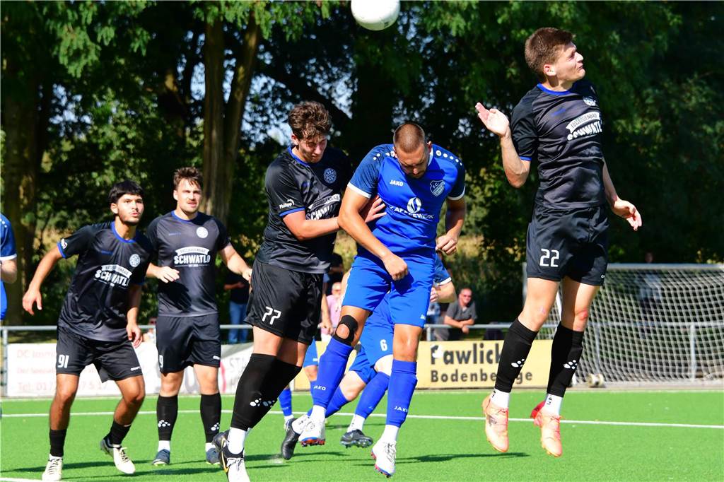Am siebten Spieltag fotografierten Hermann Klingsieck und Volker Engel Spiele in Herne und Castrop-Rauxel.