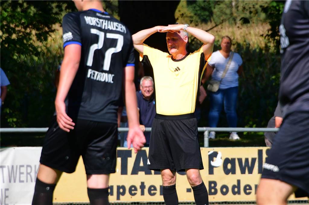 Am siebten Spieltag fotografierten Hermann Klingsieck und Volker Engel Spiele in Herne und Castrop-Rauxel.