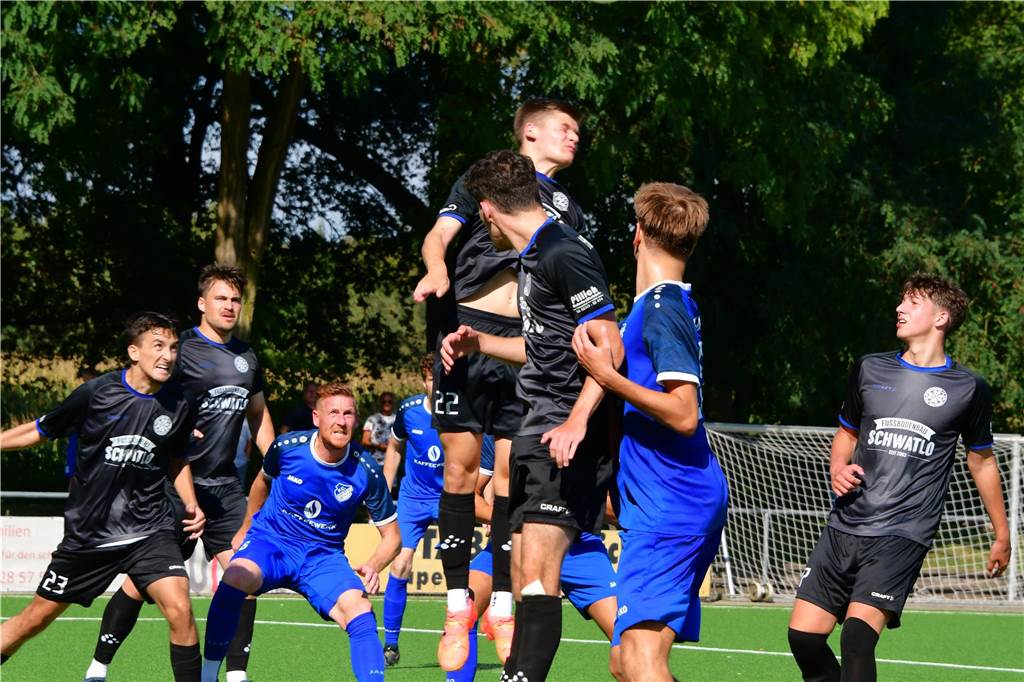 Am siebten Spieltag fotografierten Hermann Klingsieck und Volker Engel Spiele in Herne und Castrop-Rauxel.