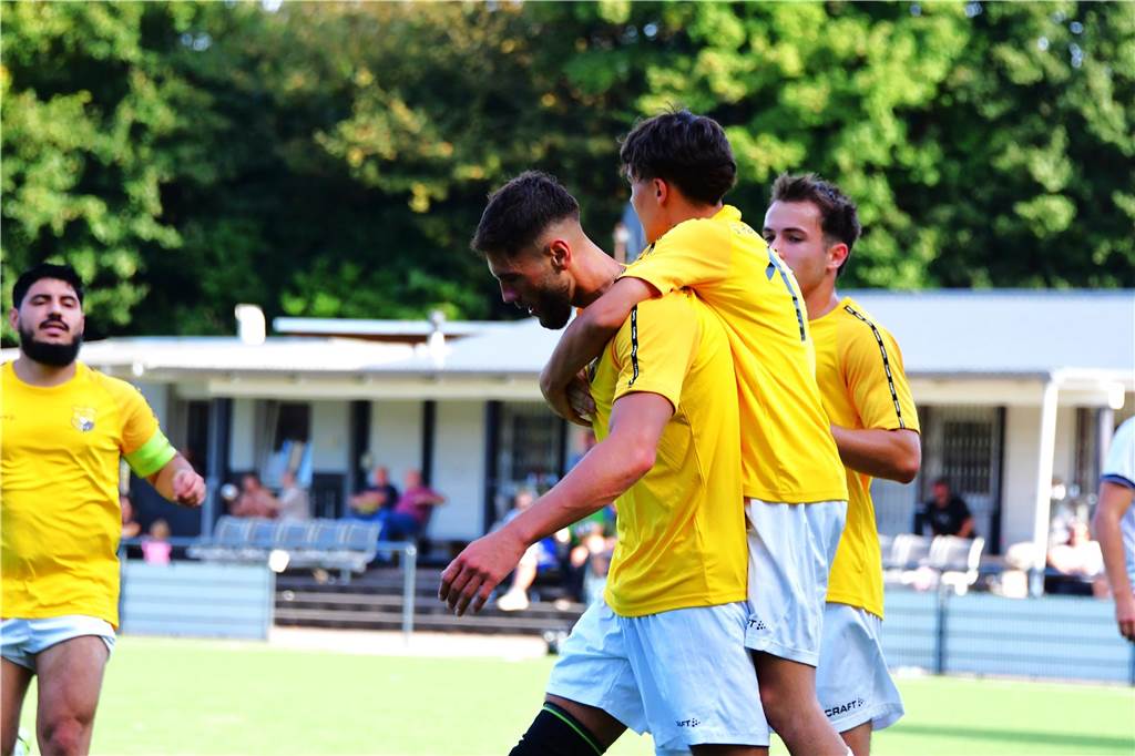 Am siebten Spieltag fotografierten Hermann Klingsieck und Volker Engel Spiele in Herne und Castrop-Rauxel.