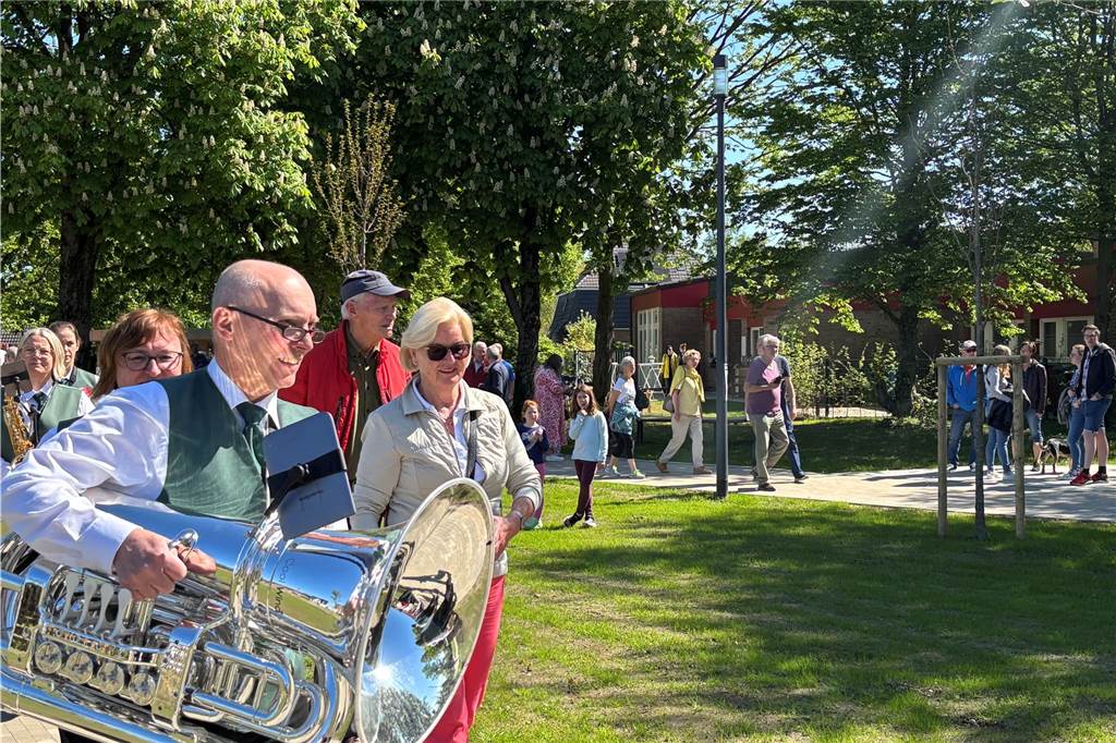 Erler Jäger bei Eröffnung des Femeichenparks in Erle