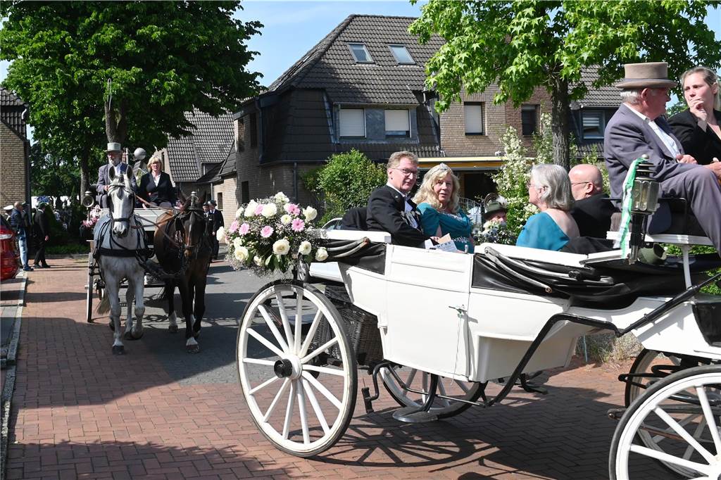 Wagen mit Schützen