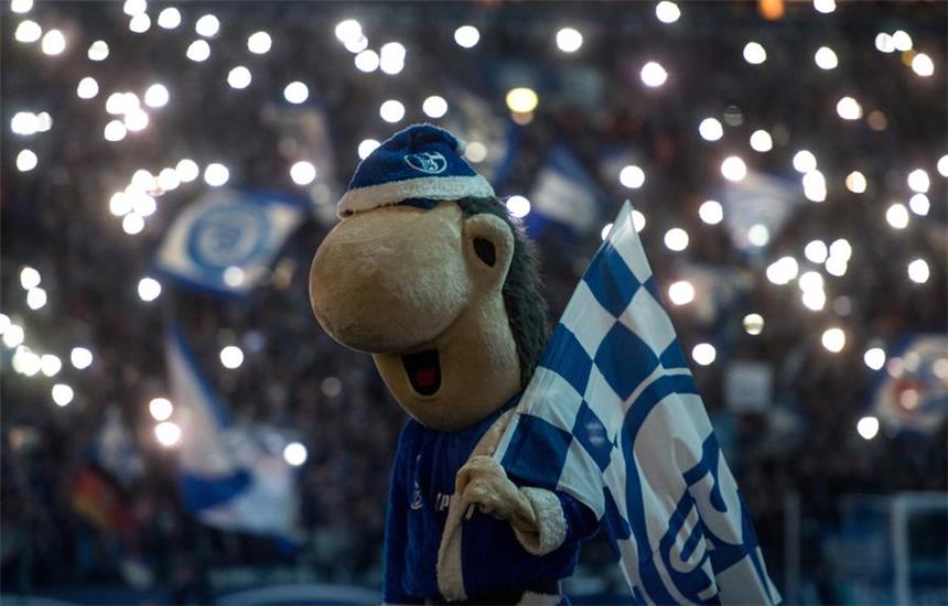 Weihnachtssingen sorgt für Streit auf Schalke Am Sonntag findet in der Arena auf Schalke ein Weihnachtssingen statt.