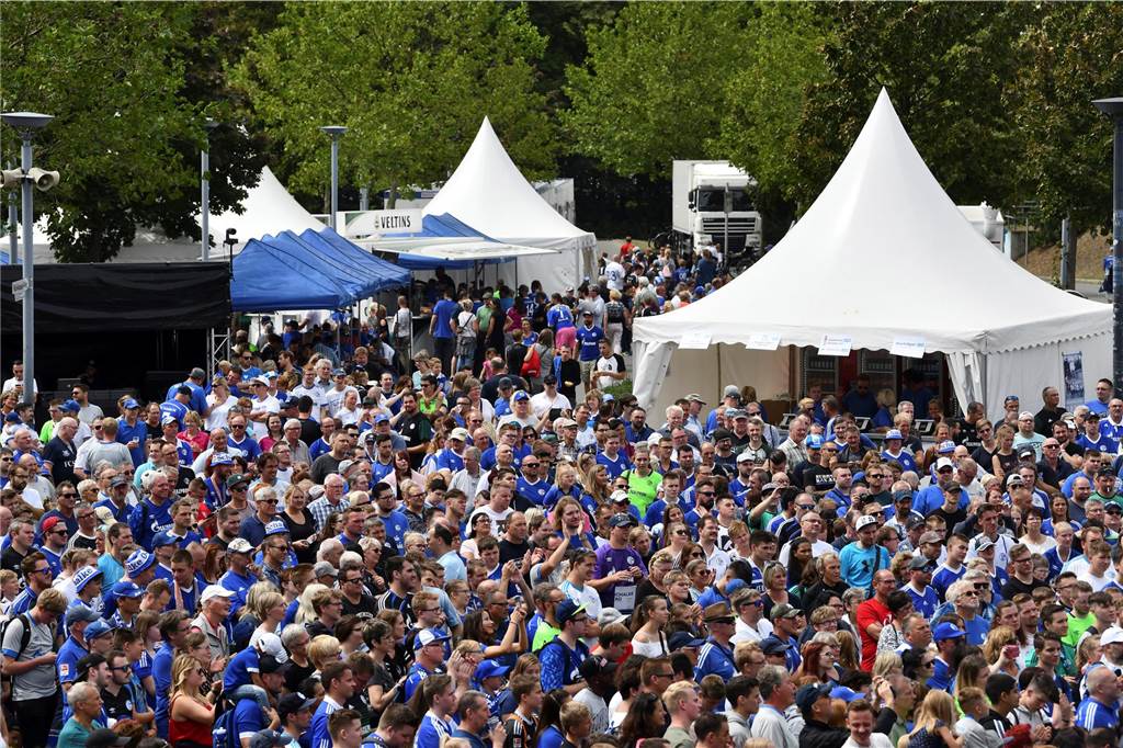 Die Woche auf Schalke: Ein öffentliches Training 11.08.2019, Fussball, Saison 2019/2020, Saisoneröffnung FC Schalke 04, Schalke-Tag,