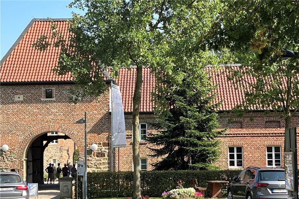 Denkmaltag auf Schloss Sythen - Viel Anerkennung für „Schlossgeister“ Schloss Sythen