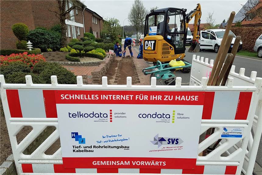 Glasfaser für den Vitusring: 72 Prozent der Haushalte wollen Anschluss Am Vitusring gibt es bald Glasfaseranschlüsse. Bei einer Abfrage wollten knapp Dreiviertel der Haushalte schnelleres Internet, das Telkodata und SVS gemeinsam dort anbieten.