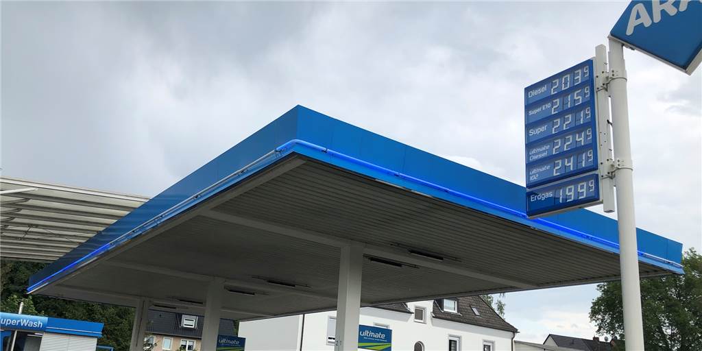 Vor dem Tankrabatt: Sprit-Preise in Castrop-Rauxel auf hohem Niveau Am Vorabend der Einführung des Tankrabatts zahlt man gegen 18 Uhr an der Aral-Tankstelle an der Wittener Straße/B235 mehr als 2,20 Euro für einen Liter Super.