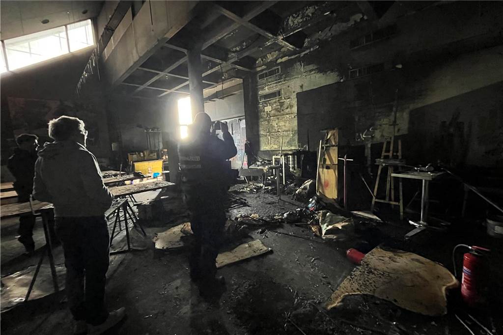 Am WLT Castrop-Rauxel brach am Montagabend ein Feuer im Malersaal aus.
