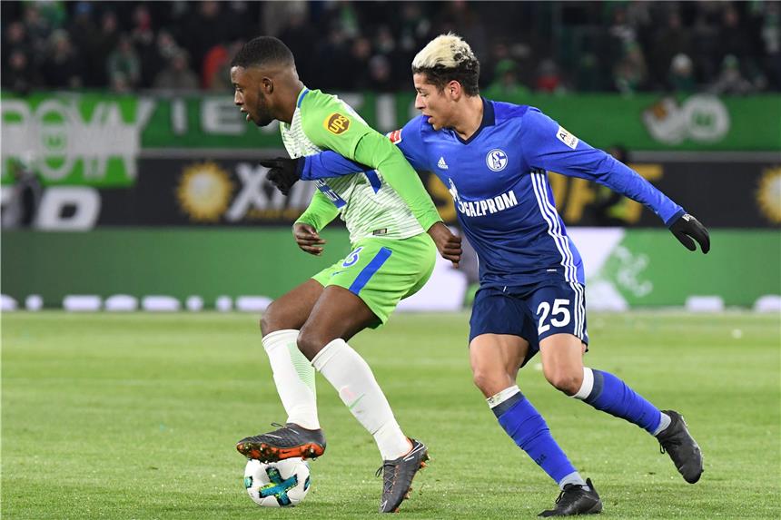 Testspiel-Duell zwischen Harit und Nastasic Amine Harit (r.) steht Schalke vorerst nicht zur Verfügung, er ist mit der Nationalmannschaft Marokkos unterwegs.