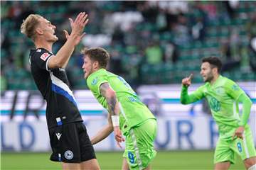 Amos Pieper ärgert sich über das Tor zum 0:1 am vergangenen Spieltag in Wolfsburg. Am kommenden Samstag trifft der Nordkirchener auf seinen Ex-Verein Borussia Dortmund.