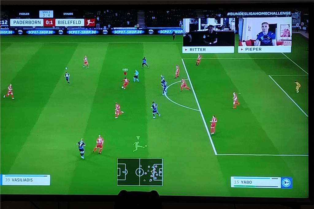 Amos Pieper verspielt FIFA-Derbysieg für Arminia Bielefeld an der Playstation Amos Pieper führte mit 1:0.