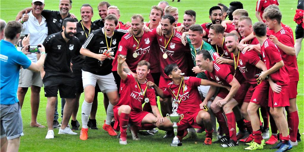 Dorstens Stadtmeisterschaft - der Spielplan steht und zur Siegerehrung kommt ein Weltmeister SV Schermbeck bejubelt Dorstener Stadtmeisterschaft 2019